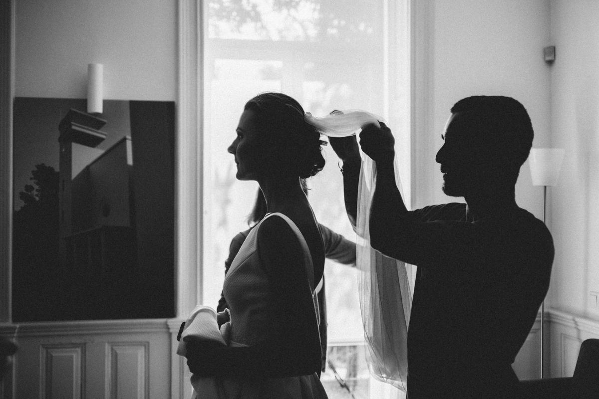 Getting ready, wedding photograph 20