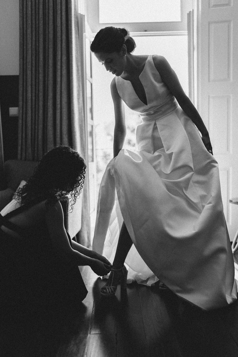 Getting ready, wedding photograph 11