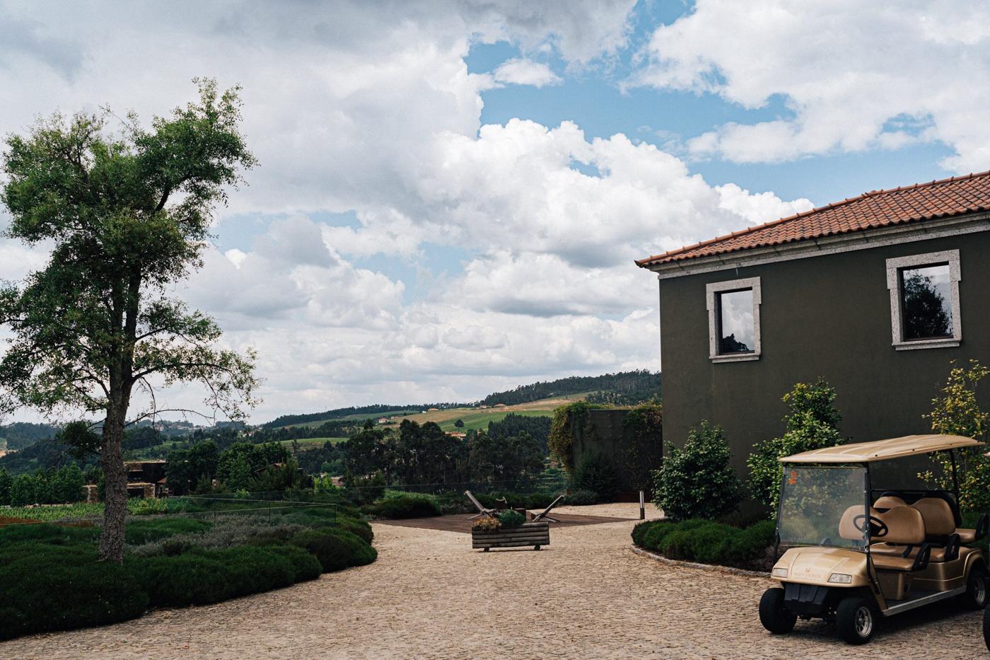 Zoe e Devin — casamento no Hotel Monverde, Amarante (1)